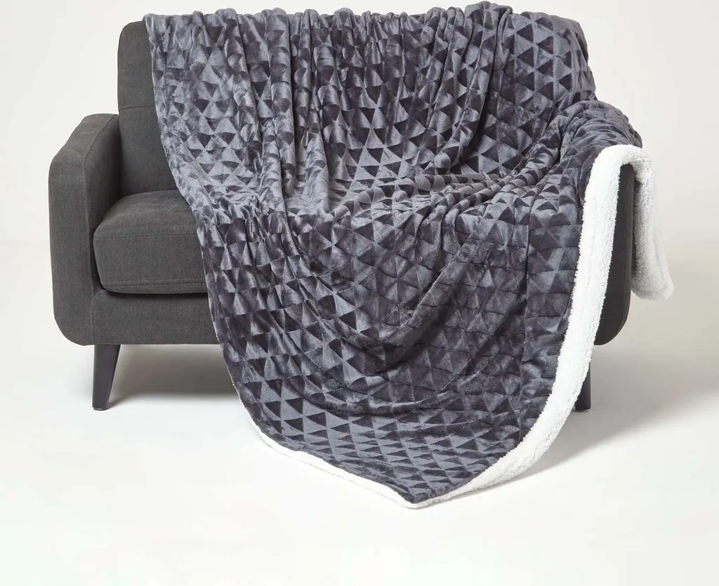 Jeté de Canapé Chaud en Velours Gris Foncé Idéal pour Soirées Cocooning