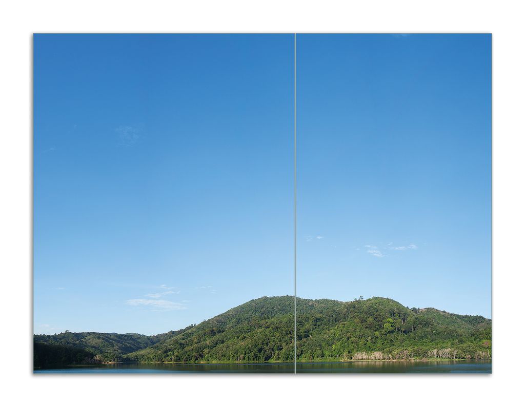 Wallario Herdabdeckplatte aus Glas, Größe 70 x 52 cm 2-teilig, Motiv Grüne Hügel am Wasser