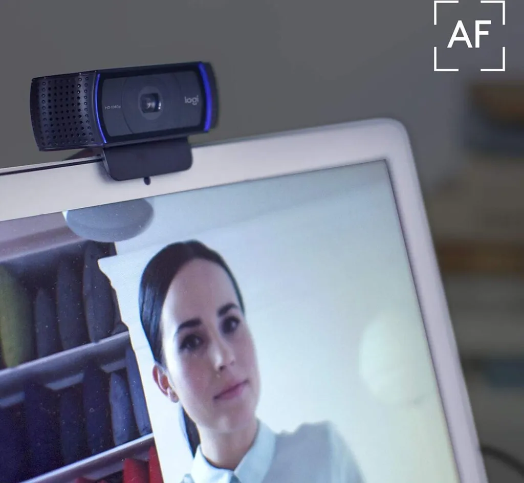 Logitech C920 HD Pro Webcam : Fini les Images Floues en Visioconférence - 30