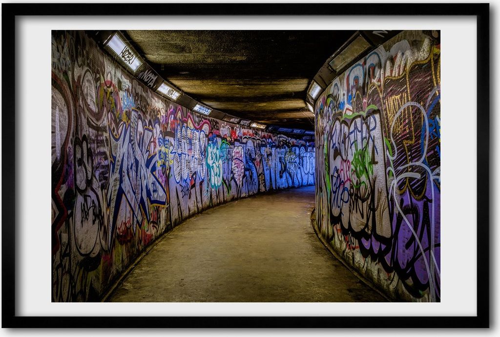 Bild 60x40 MDF-Rahmen, Wandkunst Graffiti in der U-Bahn