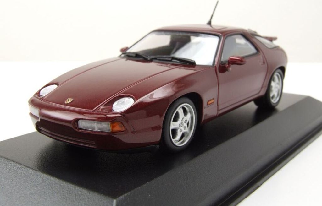 Minichamps 1:43 PORSCHE 928 GTS – 1991 – RED METALLIC