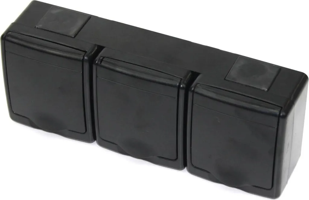 Prise de courant apparente triple série BETA IP44 noir pour garage