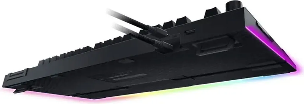 BlackWidow V4 Clavier Gamer avec Touches Jaunes et Switches Linéaires