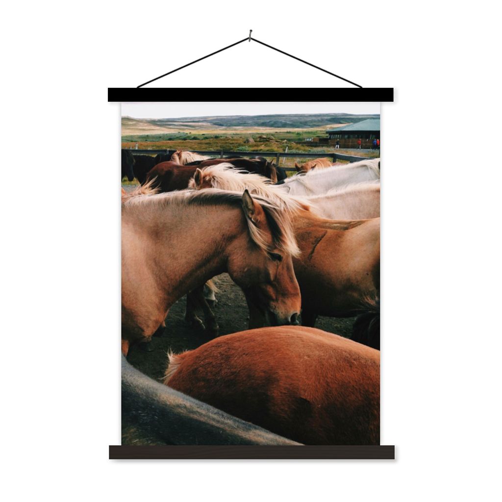 MuchoWow Textilposter Pferde - Tiere - Spiel 40x53 cm mit schwarzem Rahmen - Abbildung