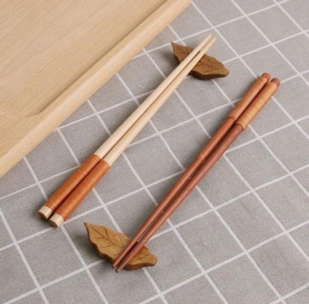 Set di bacchette giapponesi Jumada (6 paia) con sottopiatto Immagine del prodotto 