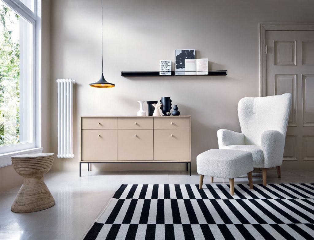 Kommode MONO MKSZ154 Sideboard mit 3 Türen mit 3 Schubladen Highboard Schrank Wohnzimmer Sandbeige mit Schwarze Rahmen