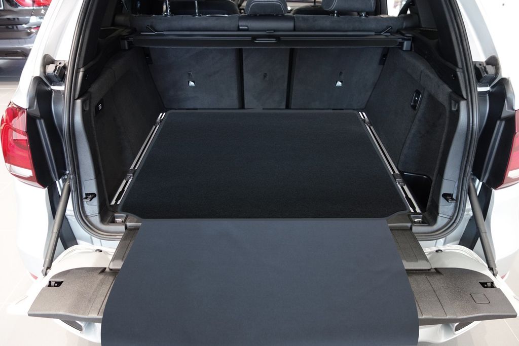 2-teilige Kofferraummatte mit Stoßstangenschutz für Mercedes GLC//EQC