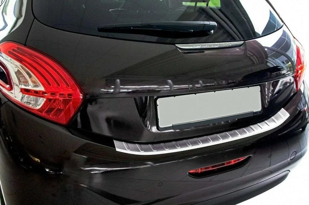 Seuil de Chargement Arrière en Acier Inox Mat pour Peugeot 208 de 2012 à 2019