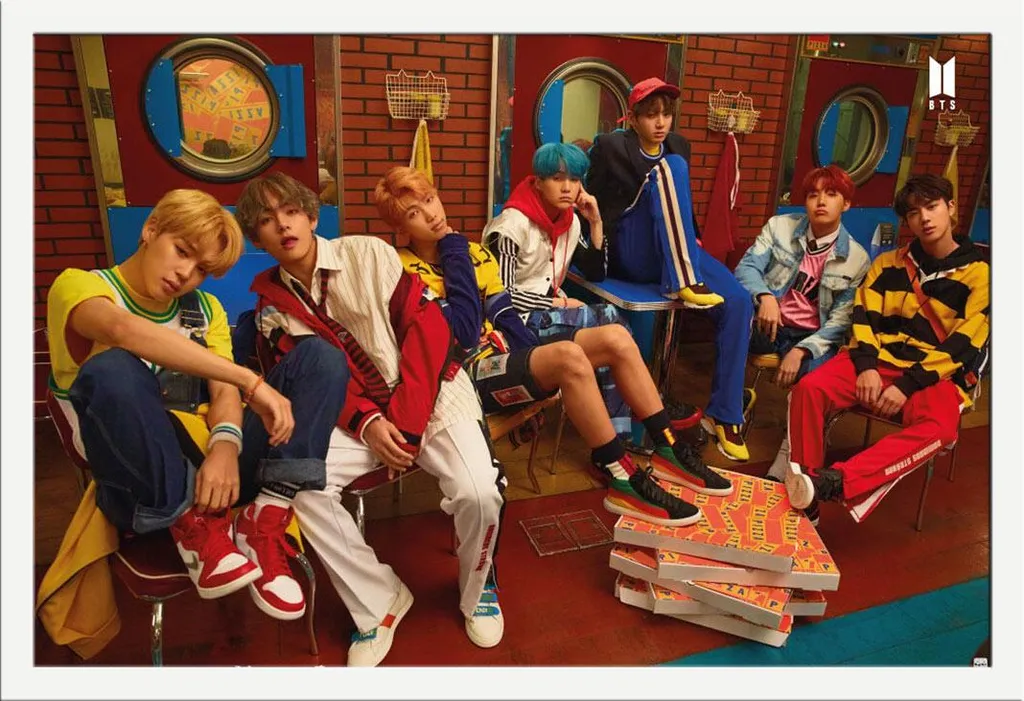 BTS Poster Pizza avec Cadre Shinsuke Maxi MDF Blanc et Vitre Acrylique