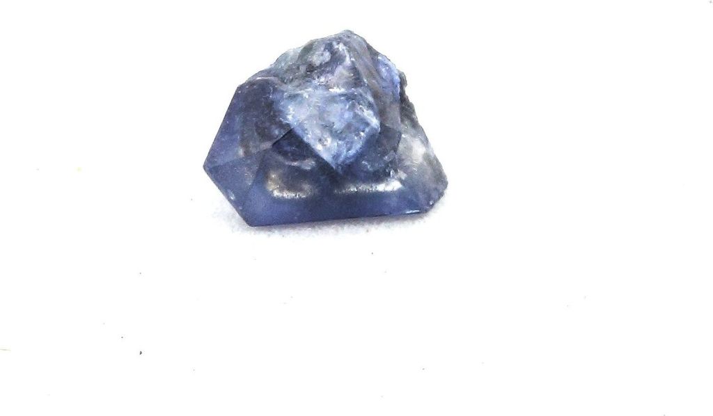 Benitoit 0,740 Karat