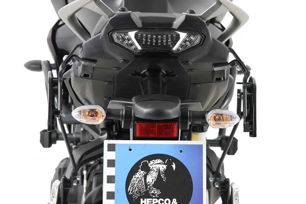 Fixez vos Sacoches sans Rayures sur Tracer 900 GT avec Support C-Bow