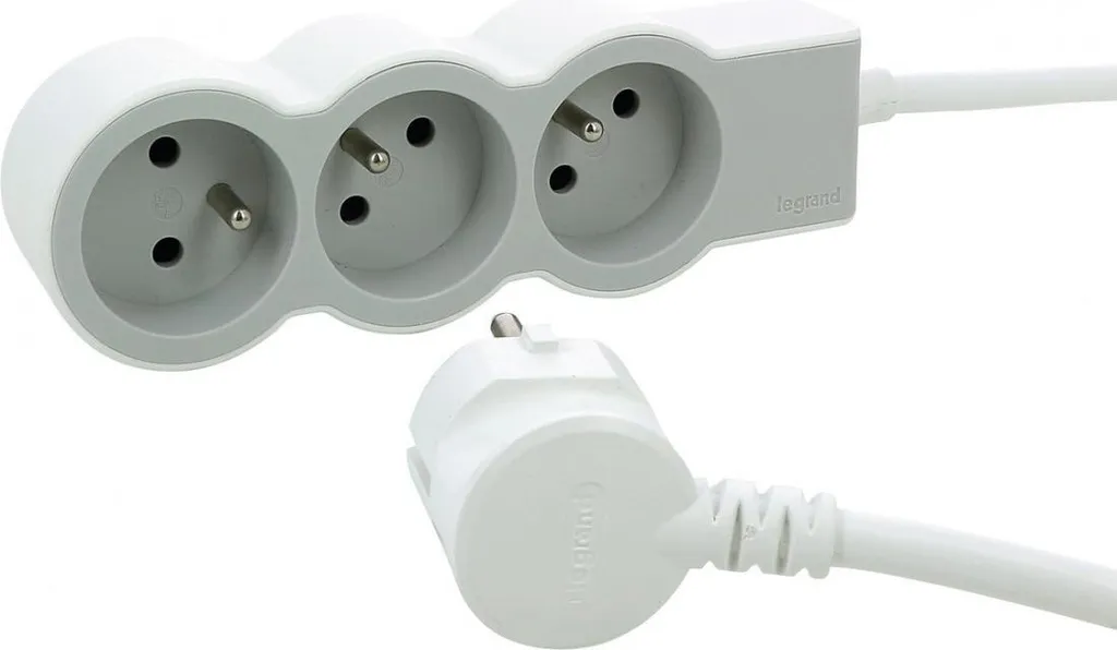 Bloc Multiprise Legrand 3 Prises Cordon Long 3m - Sécurité et Haute Tension