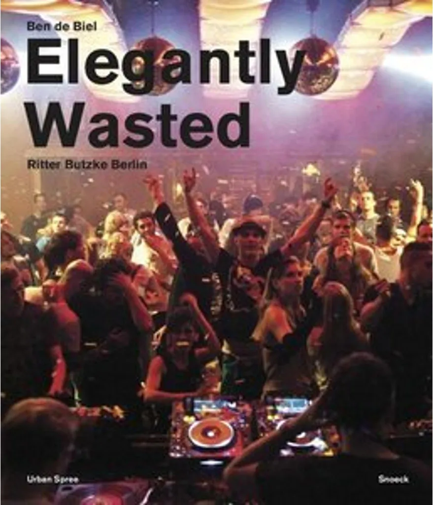 Bougie d'Ambiance Elegantly Wasted - Idéale pour Soirée Détente et Luxe