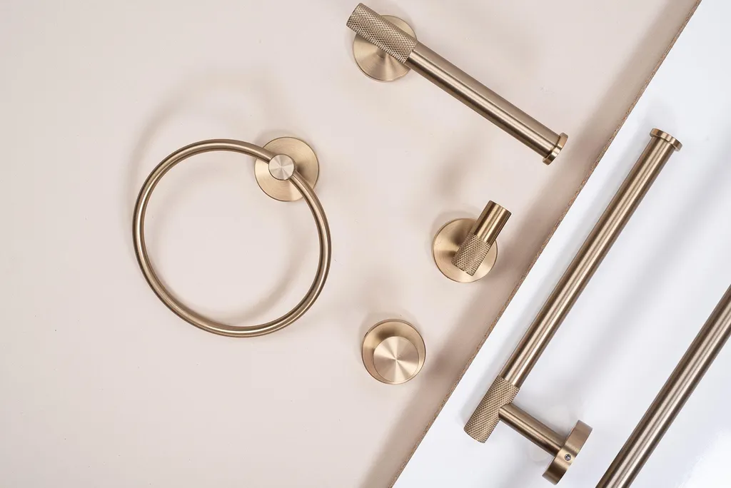 Appendino Bagno Robusto REA 6606A Modern Gold - Soluzione Anti-Caduta - 7