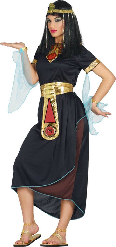A woman dressed in a Cleopatra-style costume.