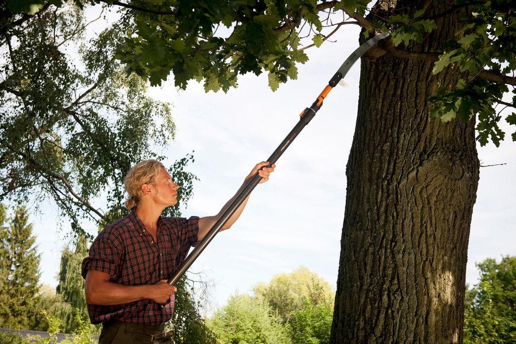 Fiskars QuikFit Teleskop-Stiel, klein                       Produktbild 