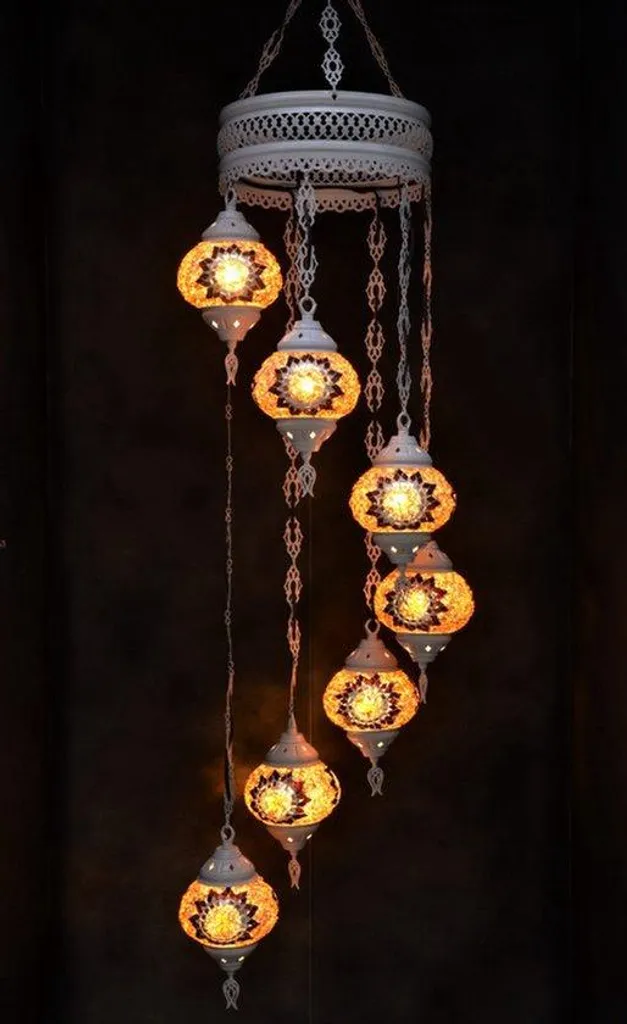 Lustre mosaïque fait main crème 7 boules multicolores lumineuses