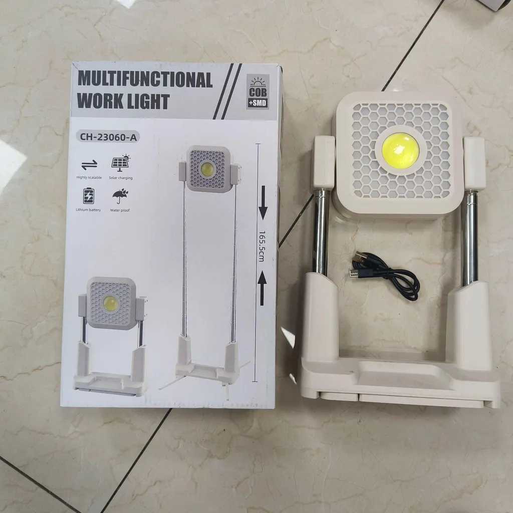 Lanterne de camping solaire USB à lumière chaude et hauteur réglable