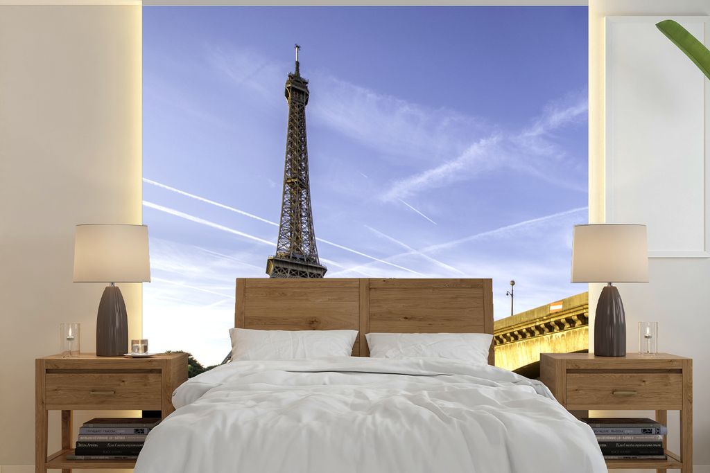 MuchoWow Fototapete für Wohnzimmer oder Schlafzimmer Wandtapete Vinyl Motivtapete Schöne Brücke und der Eiffelturm kurz nach Sonnenaufgang - 2...