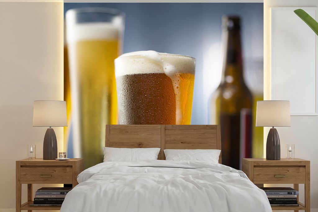 MuchoWow Fototapete für Wohnzimmer oder Schlafzimmer Wandtapete Vinyl Motivtapete Verschiedene Biergläser und Biere - 220x220 cm - Tapeten