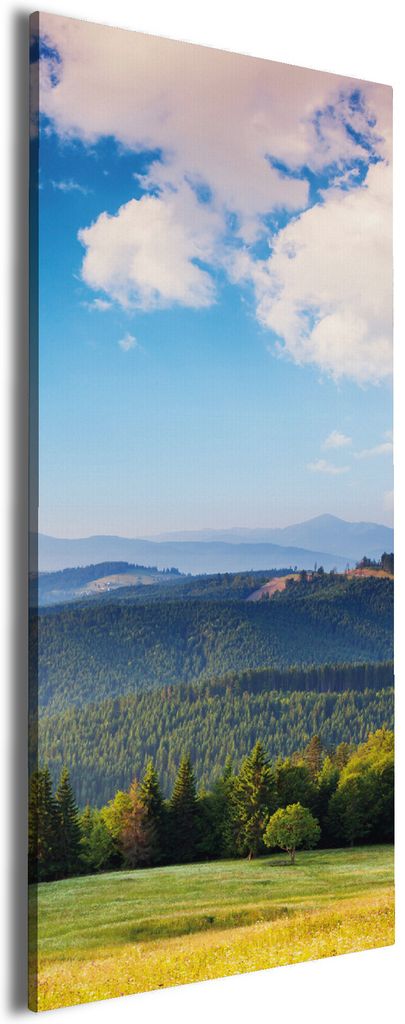 Wallario Premium Leinwandbild Berglandschaft im Gebirge unter blauem Himmel in Größe 60 x 150 cm