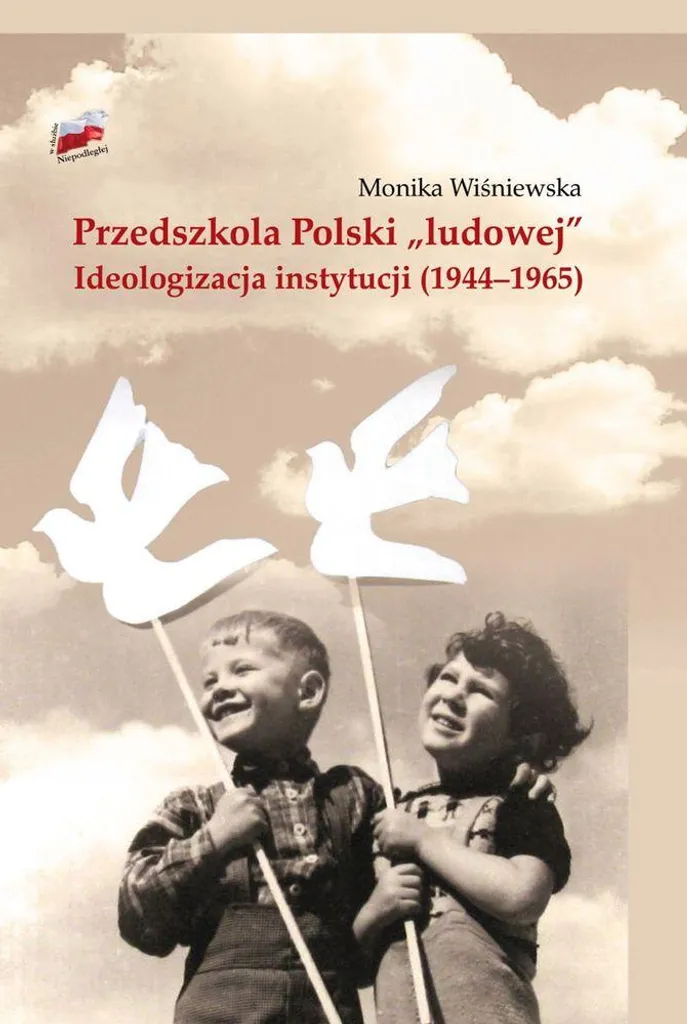Ouvrage polonais Przedszkola Polski ludowej de Monika Wiśniewska 20cm