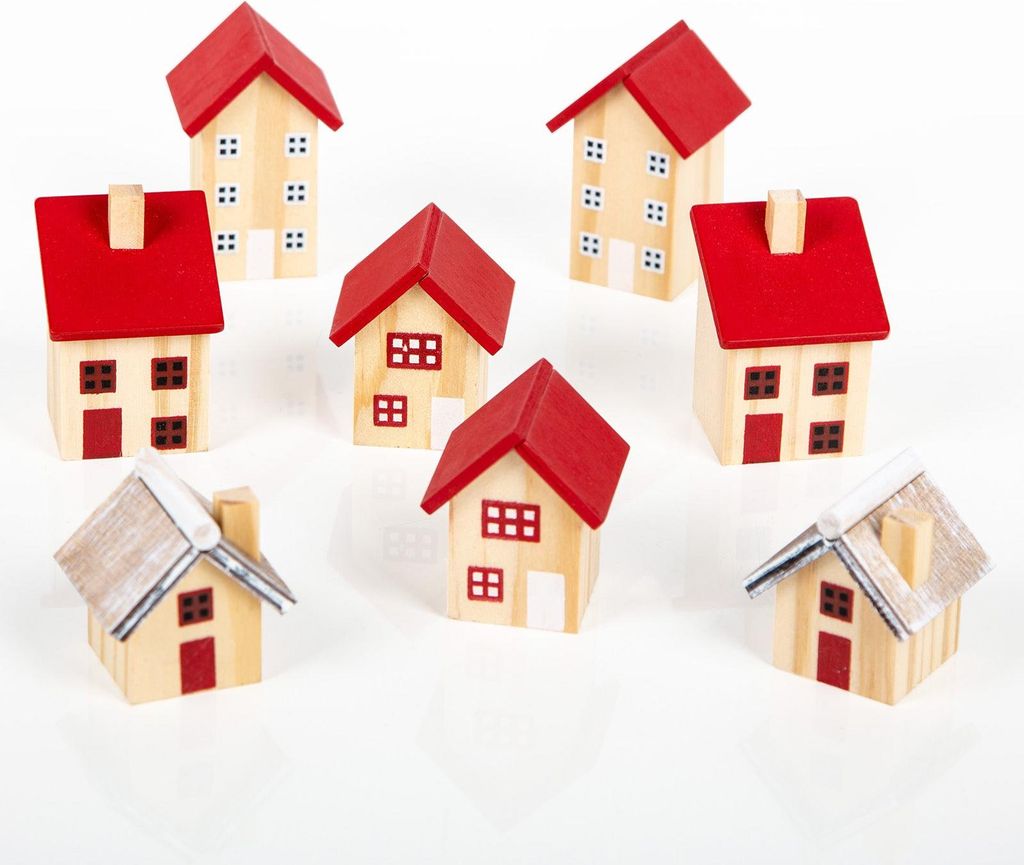 8 kleine Häuser - Deko Stadt weihnachtlich aus Holz rot braun 4-6 cm