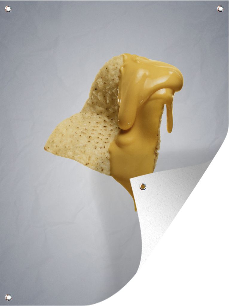 MuchoWow 30x40 cm Outdoor-Poster Gartendeko Sichtschutz Garten Poster für den Garten Nacho-Käse, der von einem Stück Tortilla-Chips abtropft