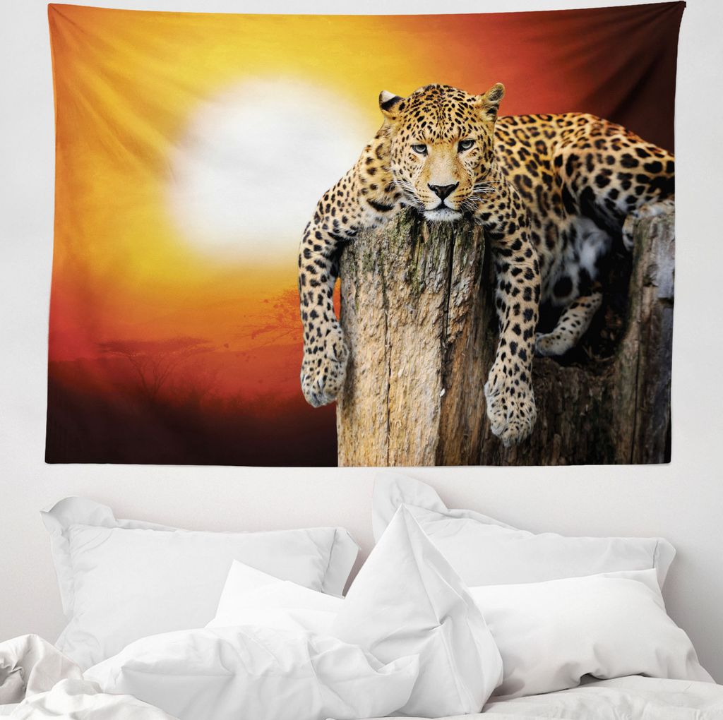 ABAKUHAUS afrikanisch Wandteppich, Safari Leopard auf Baum aus Weiches Mikrofaser Stoff Waschbar ohne Verblassen Digitaldruck, 150 x 110 cm, Orange...