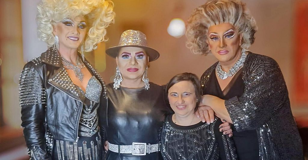 mydays Travestie Show Paderborn; Erlebnis verschenken oder selbst erleben; Gutschein für 1 Person(en)