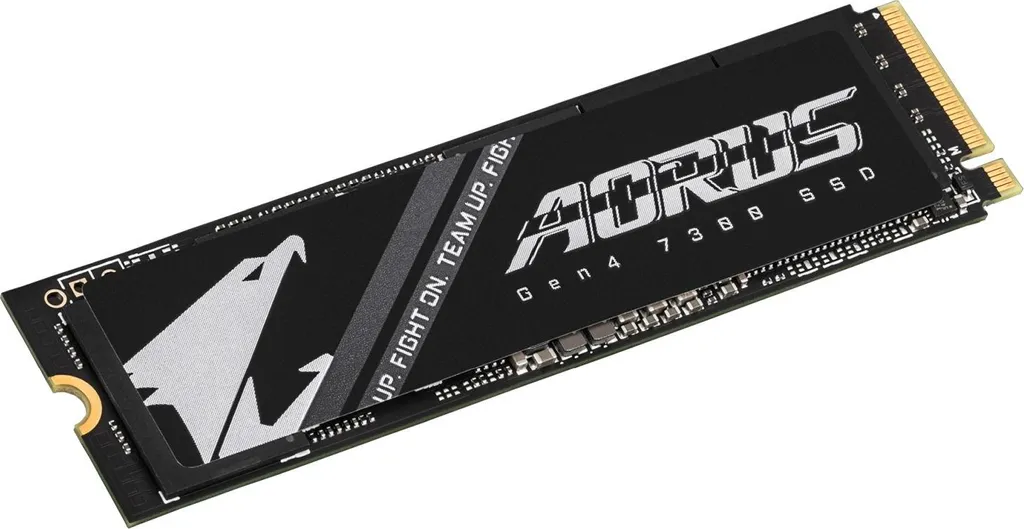 Disque SSD Interne 2To Gigabyte AORUS Gen4 7300 - Performance M.2 NVMe