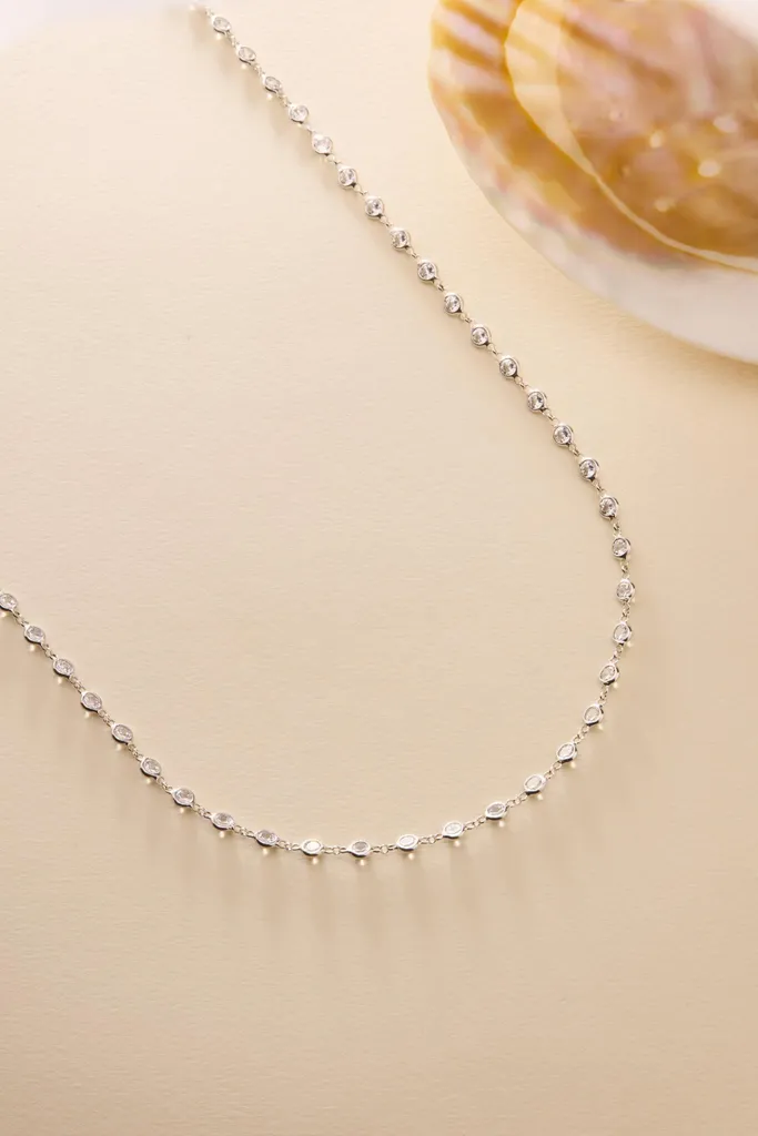 Sautoir long en argent 925 rhodié et oxydes de zirconium blancs 90cm