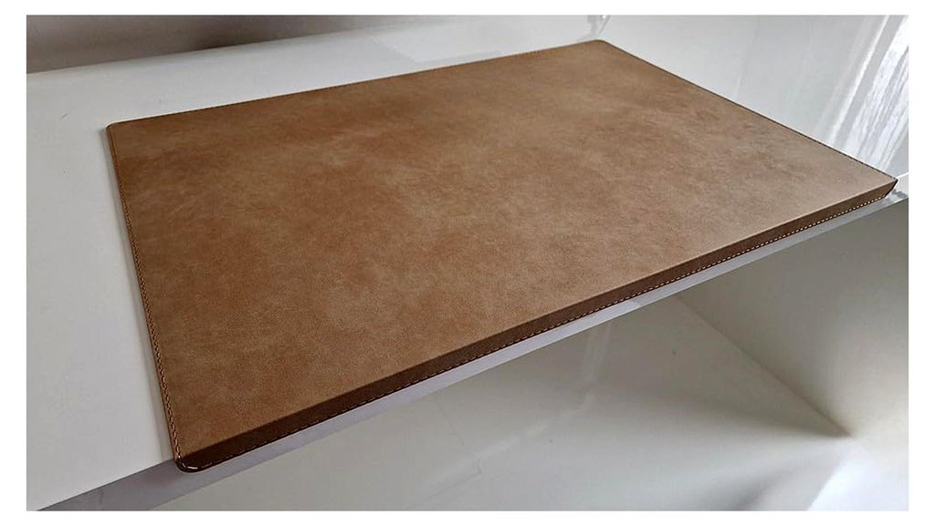 Gewinkelte Schreibtischunterlage aus Nubukleder mit Kantenschutz 90 x 47 Beige