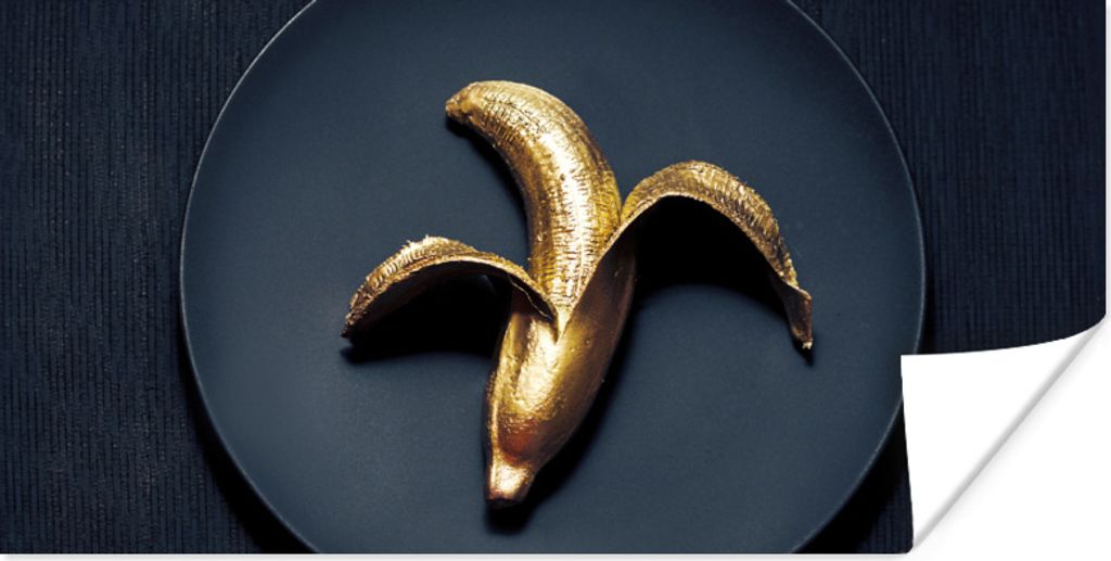MuchoWow Poster Goldene Banane auf dunklem Hintergrund 40x20 cm - Poster für die Wand - Poster Schlafzimmer