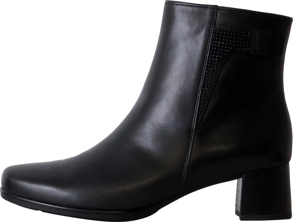 Lederstiefeletten Schal Produktbild 