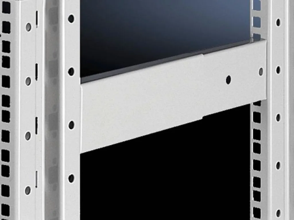 Évitez l'oscillation du rack avec la barre de stabilisation Rittal x2