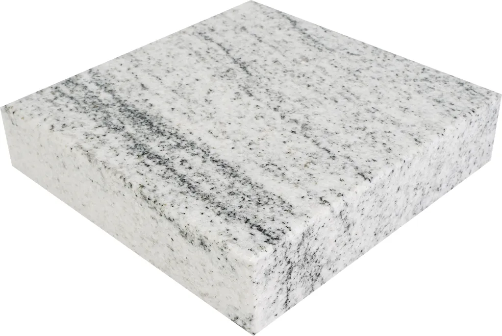 Socle en granit Viscont White antidérapant pour stabiliser un monument