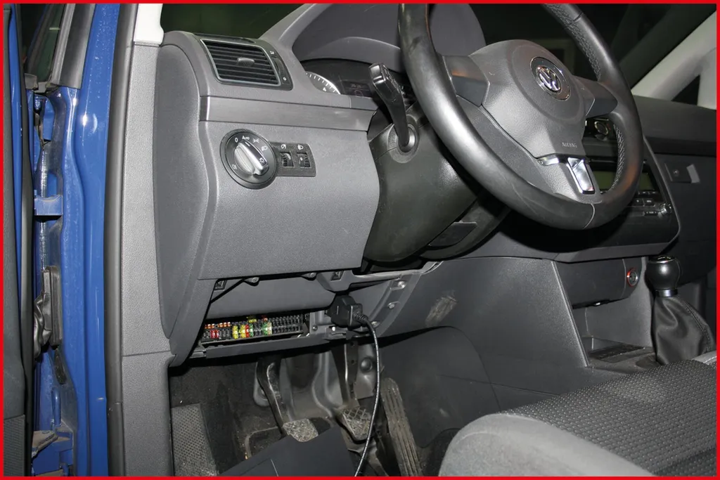 Solution anti-perte de codes radio : Support de tension OBD II 12V - 6