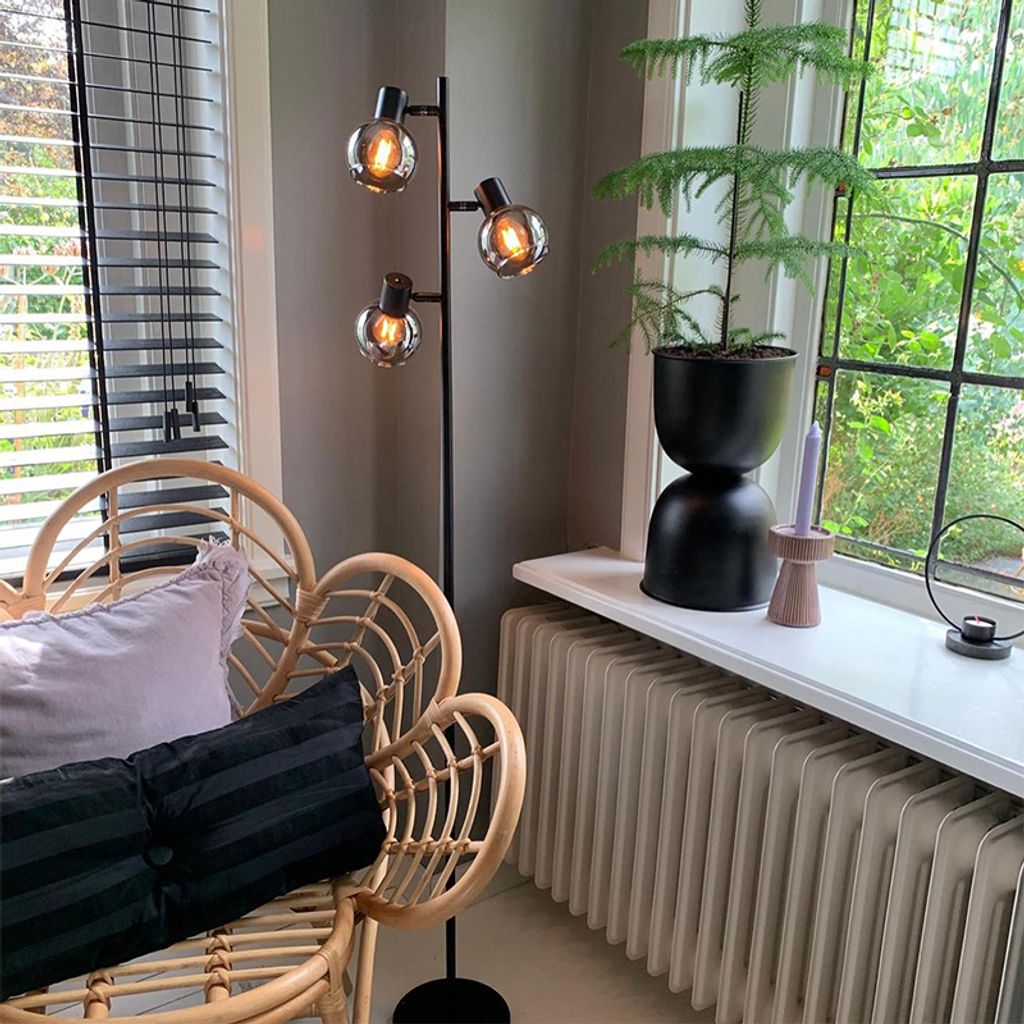 Qazqa Smart led Art Deco Stehleuchte, Stehlampe - Vidro - Schwarz mit Rauchglas, inkl. 4.9W LED-Lampe, 2700K - 6500K, dimmbar, 3-flammig, 150cm, Id...
