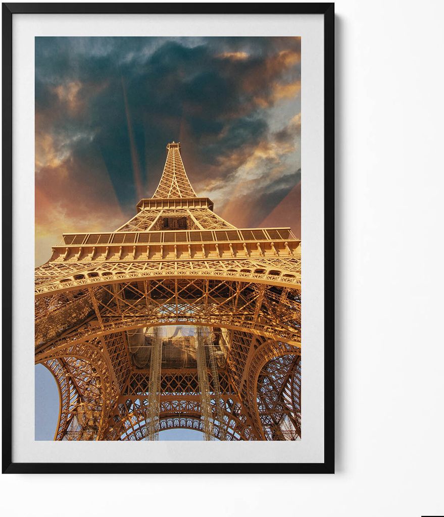 Eiffelturm im Sonnenschein– Wandbild mit Rahmen – Gerahmtes Bild – Wanddekoration – 70x100 cm – Schwarz Rahmen