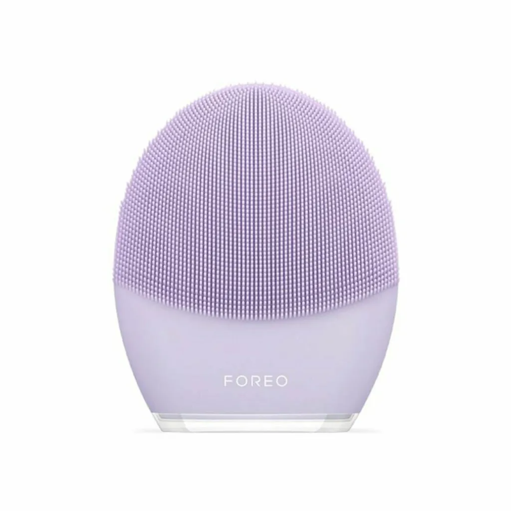 Réduisez les impuretés avec Foreo Luna 3 Brosse nettoyante douce visage