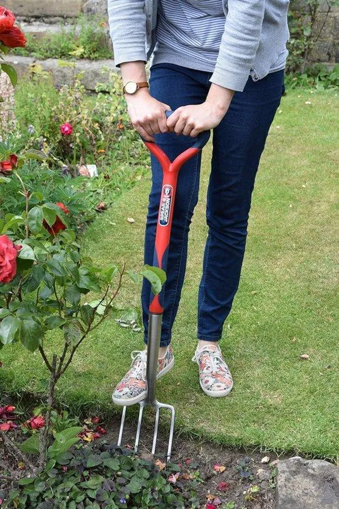Fourche de jardin inox pour potager bio idéale pour ameublir la terre