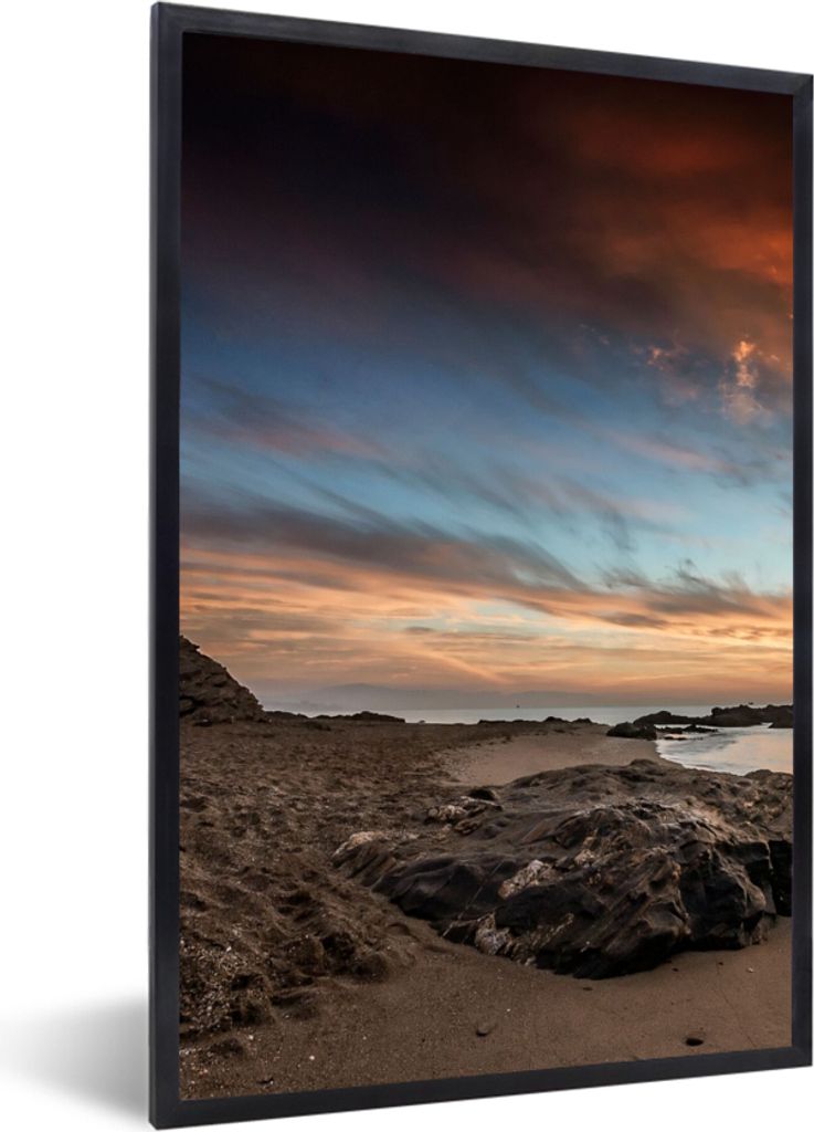 MuchoWow Gerahmtes Poster Strand - Steine - Abend - Himmel - Natur 60x90 cm - Poster mit Schwarzem Bilderrahmen Wandposter Rahmen Foto Bilder - K...