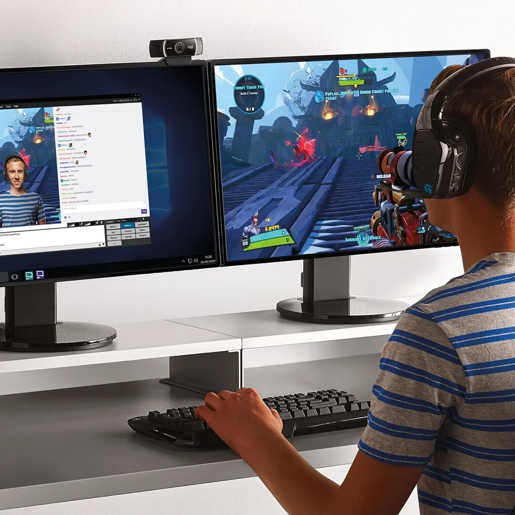 Logitech C922 Pro Stream Webcam 1080p : Correction Faible Luminosité - 10