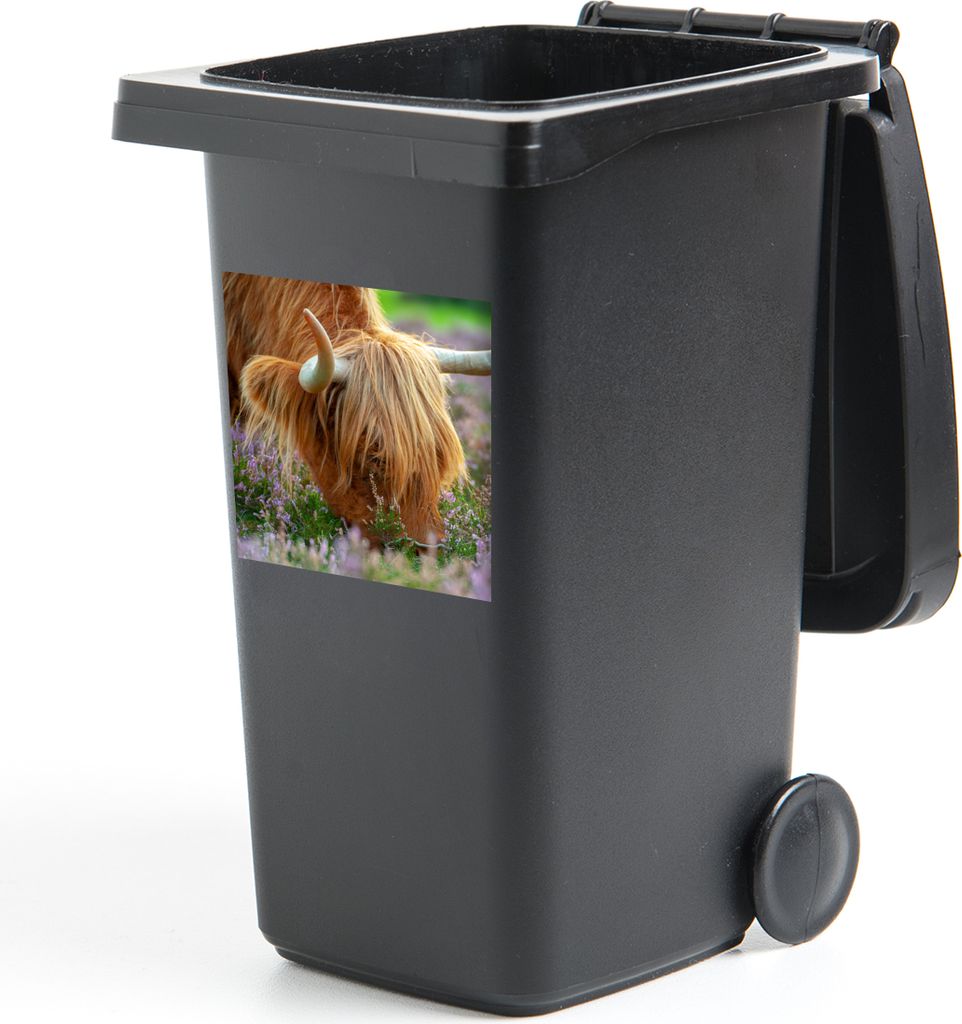 MuchoWow Mülltonnenaufkleber Schottischer Hochländer - Hörner - Heidekraut 40x40 cm - Abfall-Aufkleber - Container - für Abfallcontainer