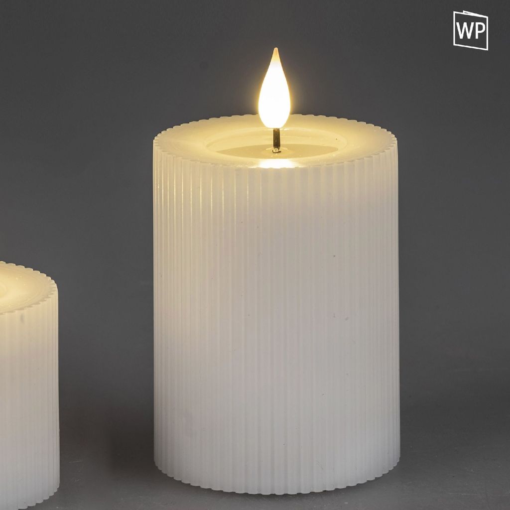 LED Kerze STREIFEN H. 10cm D. 7,5cm weiß mit Timer Formano