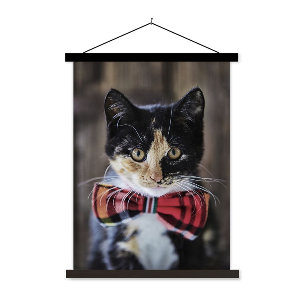 MuchoWow Textilposter Kätzchen - Schleife - Rot - Mädchen - Kinder - Jungen - Kind 60x80 cm mit schwarzem Rahmen - Plakathalter