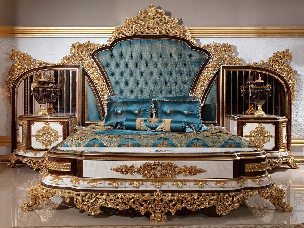 Casa Padrino Luxus Barock Schlafzimmer Set Blau / Weiß / Braun / Gold - 1 Doppelbett mit Kopfteil & 2 Nachtkommoden - Schlafzimmer Möbel im Baroc...