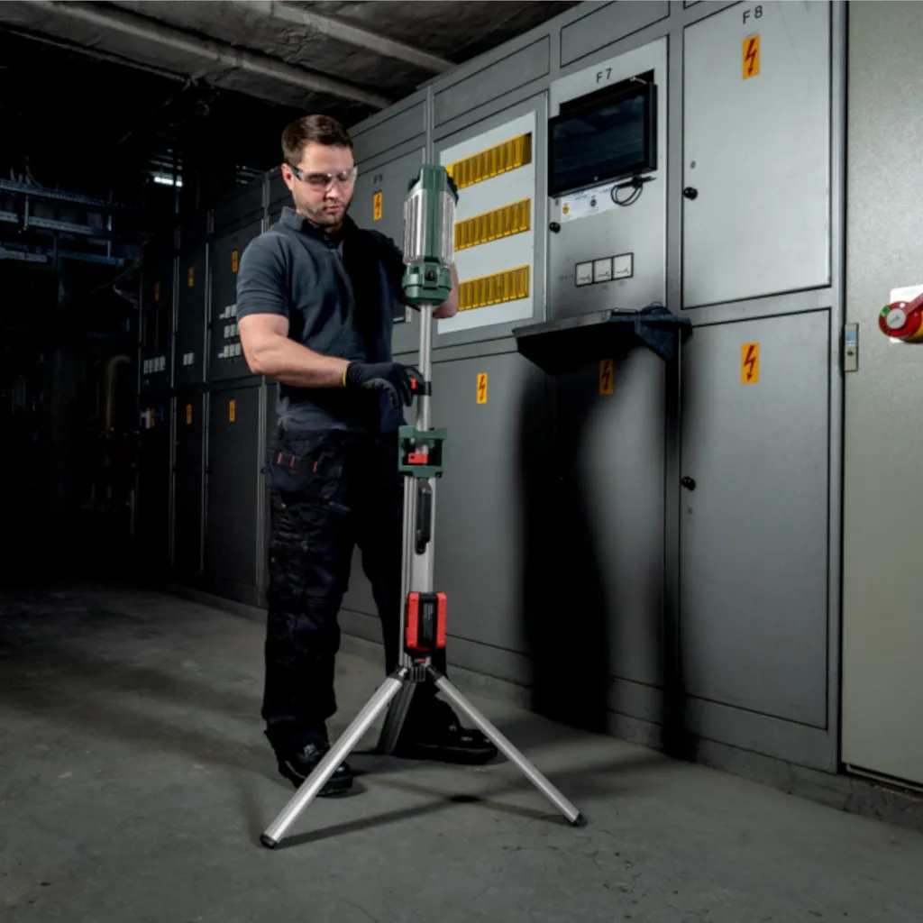 Projecteur de chantier orientable 5000 lumens Metabo 18V - 7
