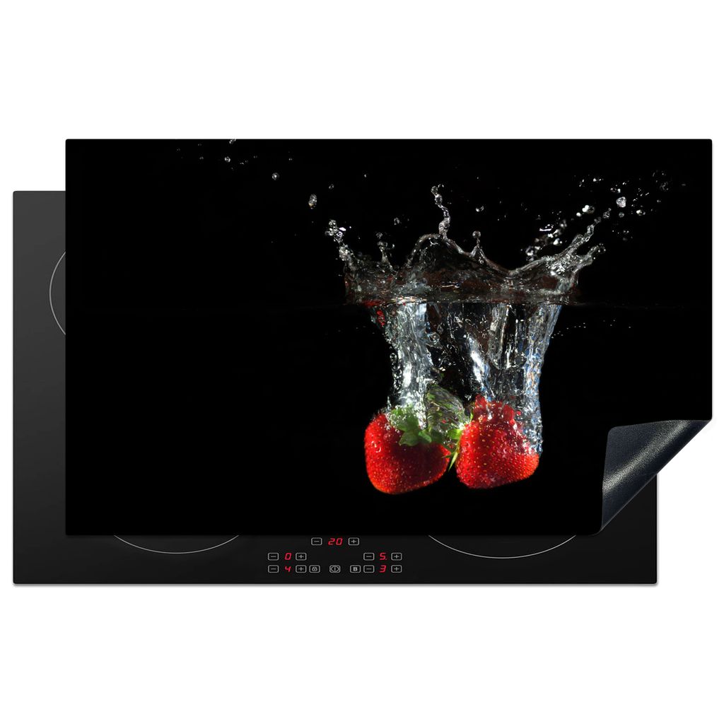 KitchenYeah Herdabdeckplatte Erdbeeren - Obst - Wasser - Schwarz - Rot , 85x52cm, Küche Deko, Glaskeramikkochfeld Herdabdeckung, Abdeckplatte f...